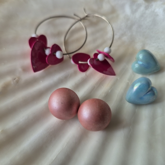 Pink Heart Hoop Earrings - Picture 2 of 4